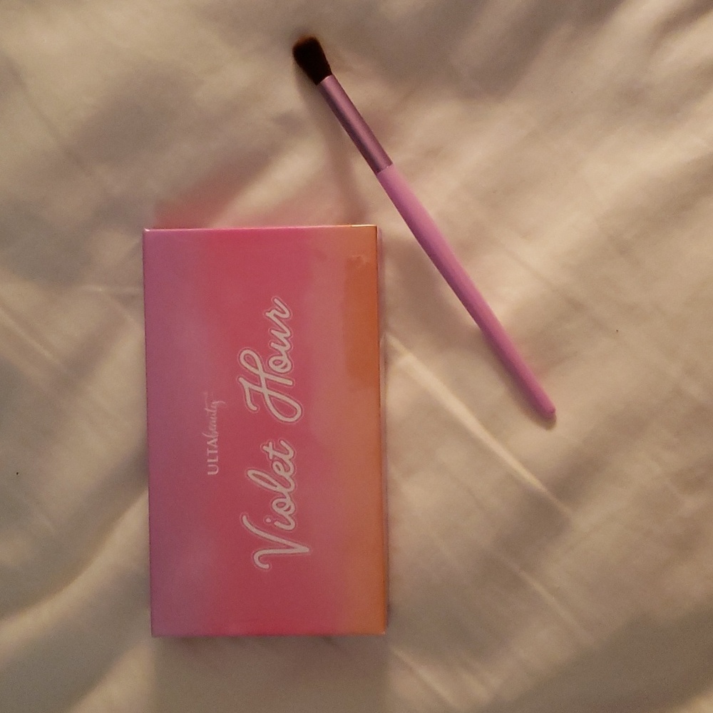 Ulta Shimmer Eye-shadow pallette - NWT